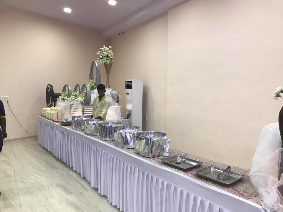 Hotel Royale Inn Vapi Exterior foto