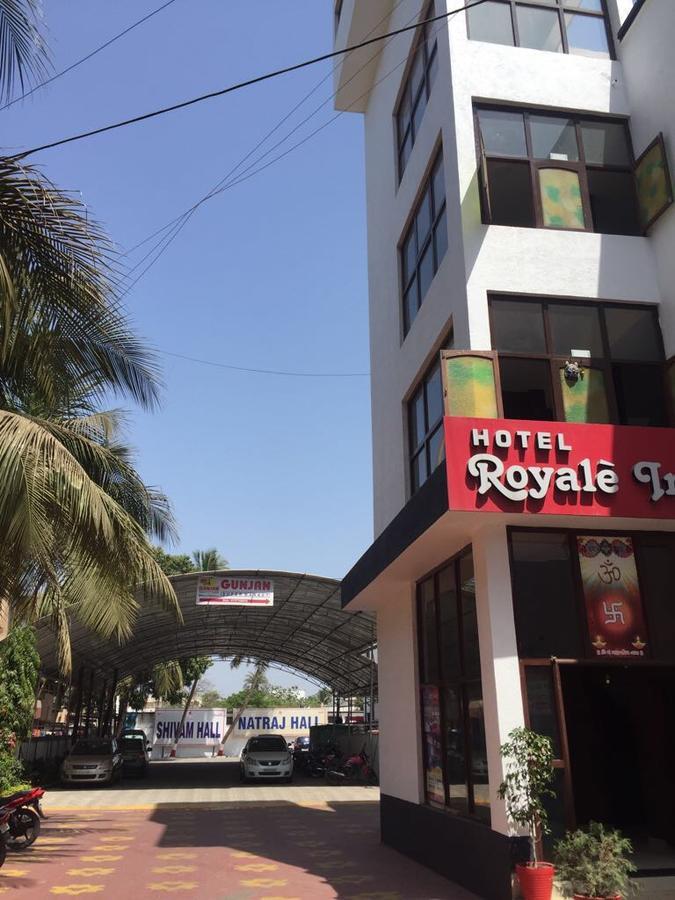 Hotel Royale Inn Vapi Exterior foto